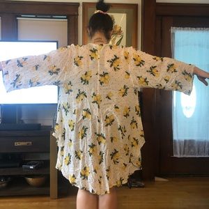 IVORY LEMON DOT CREPE KIMONO